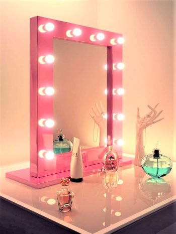 CAPTURE PINK MAKEUP MIRROR